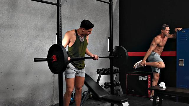 Ripped asslicks and barebacks stud on bench press