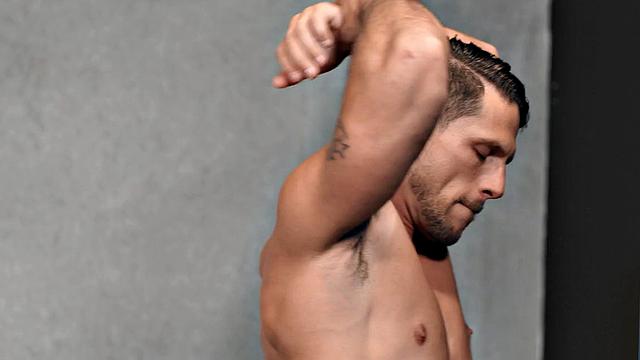 Ripped asslicks and barebacks stud on bench press