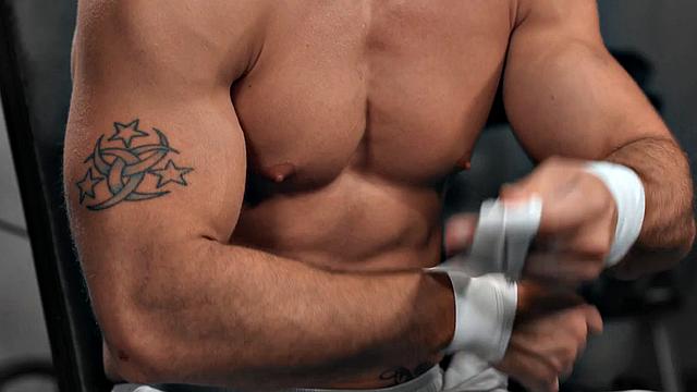 Ripped asslicks and barebacks stud on bench press