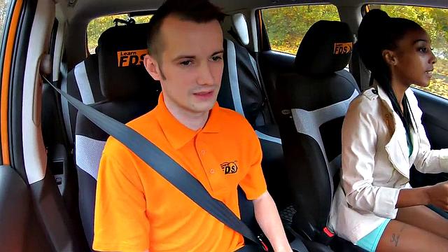 Amateur ebony student smashed in the backseat