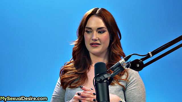 Big-titted MILF solo after storytelling