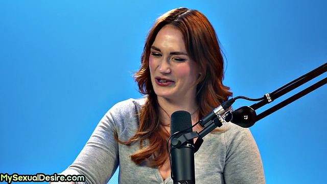 Big-titted MILF solo after storytelling