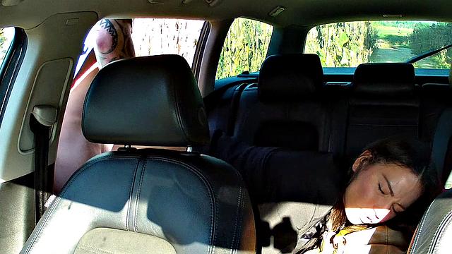 Brunette bombshell bangs cabby to get on time for her flight