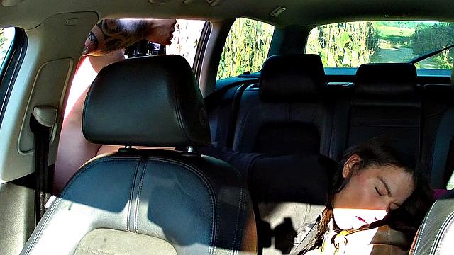 Brunette bombshell bangs cabby to get on time for her flight