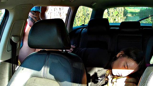 Brunette bombshell bangs cabby to get on time for her flight