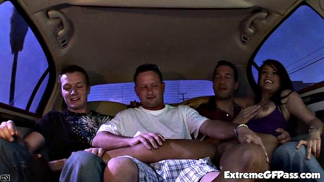 Трое трахают брюнетку по полной - сперма льётся рекой, а она шутит, что это спа для взрослых.