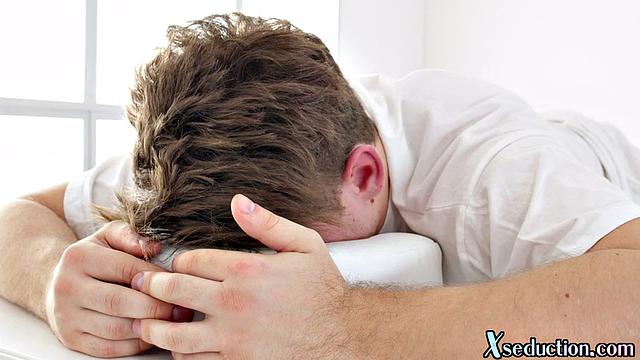 Ebony masseuse gives blowjob