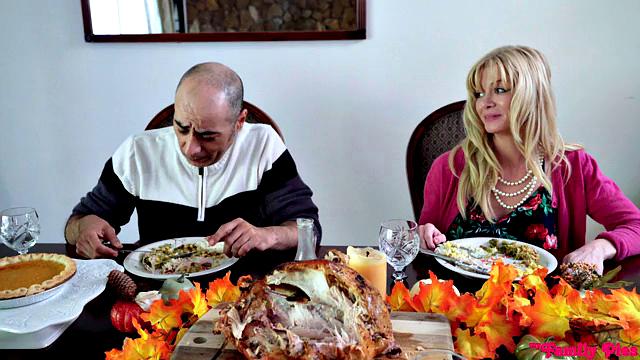 Thanksgiving For Creampies - S10:E6