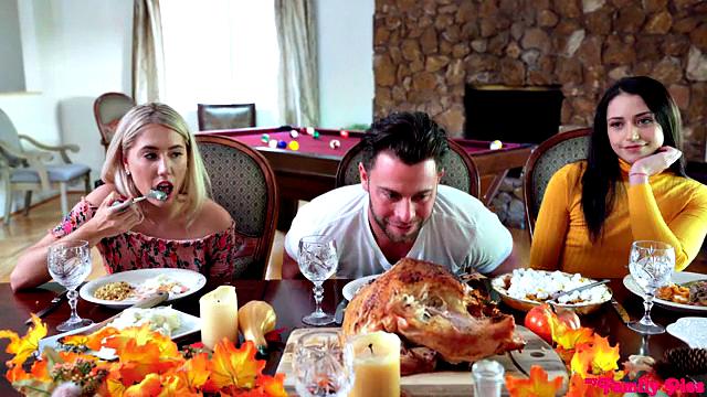 Thanksgiving For Creampies - S10:E6