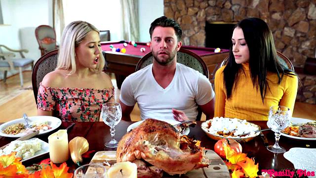 Thanksgiving For Creampies - S10:E6