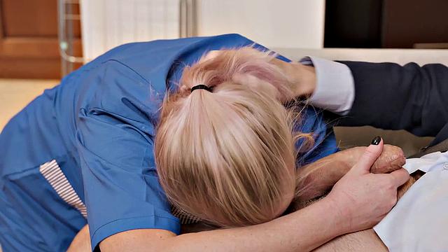 MATURE4K. Fired Hotty