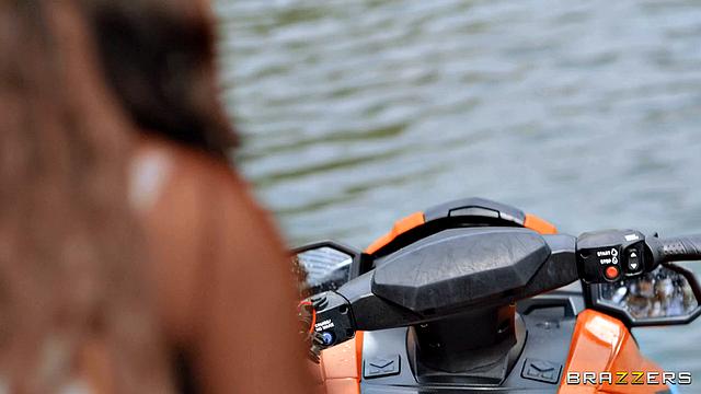 Luna Star: Seduce & Destroy 1