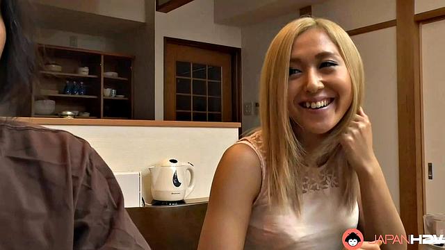 Mary Hayakawa cheats on her boyfriend