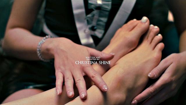 MIXEDX - Sexy Vampires Alyssa Bounty And Jadilica Have Threesome With Maid Isabella De Laa