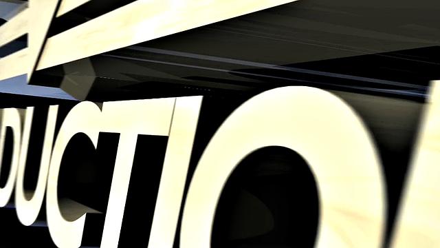 Зрелая блондинка Келли Мэдисон сама себя ласкает под футбол