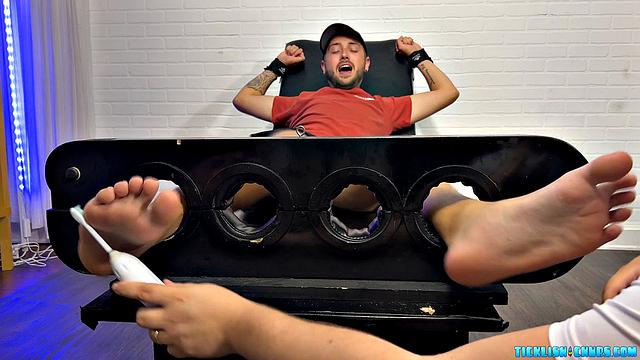 Dimitri Gets Tickled and Jerked by Matt