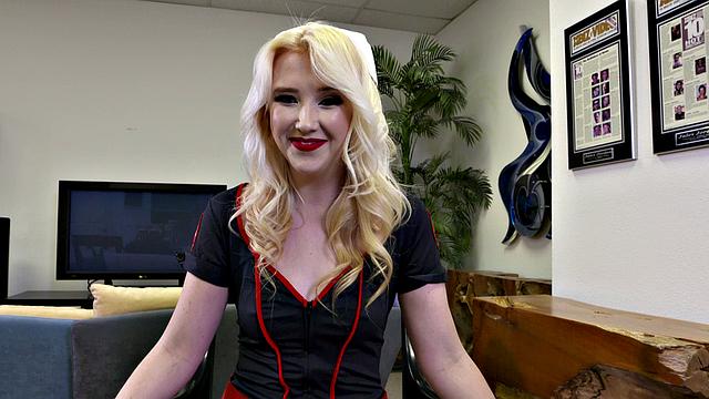 Samantha Rone Feeding Frenzy 12