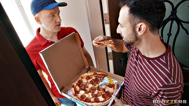 Pizza Guy Tipped With Stuck Ass