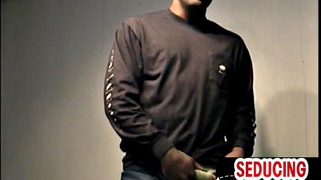 Homemade mature gaydaddy sucks and wanks stud cock