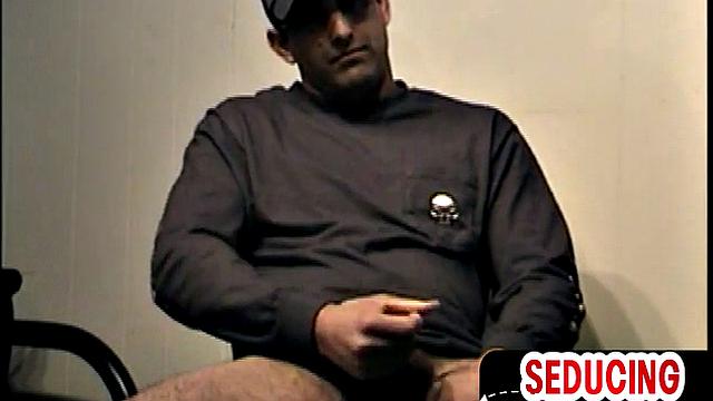 Homemade mature gaydaddy sucks and wanks stud cock