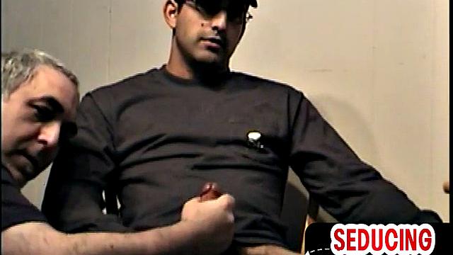 Homemade mature gaydaddy sucks and wanks stud cock