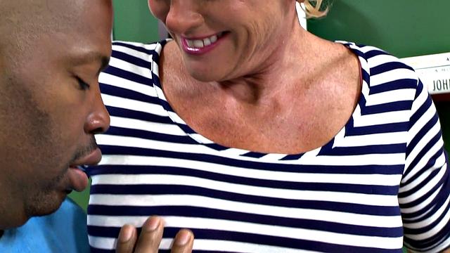 Trixie gets what she wants: BBC creampie