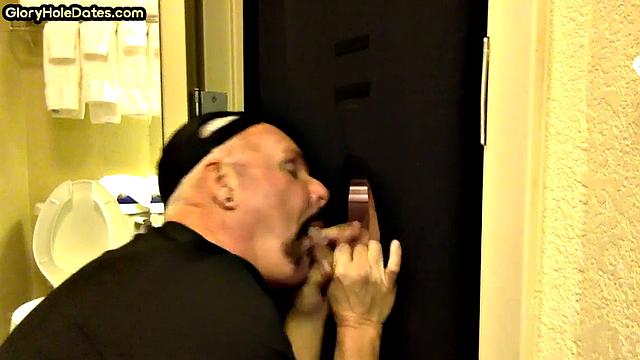 Greedy gloryhole DILF sucks cock in homemade video