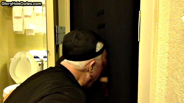 Greedy gloryhole DILF sucks cock in homemade video
