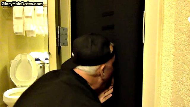Greedy gloryhole DILF sucks cock in homemade video