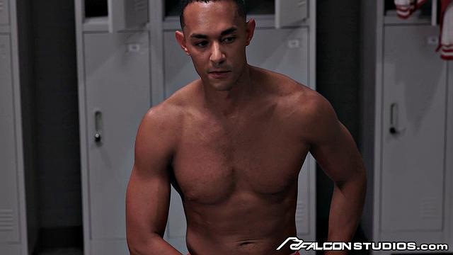 FalconStudios - Michael Boston Shoves His Juicy into Ebony Jock