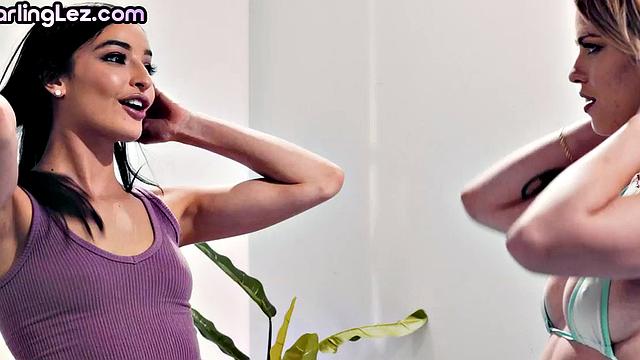 Stunning lesbo babe facesitting her GF after grinding