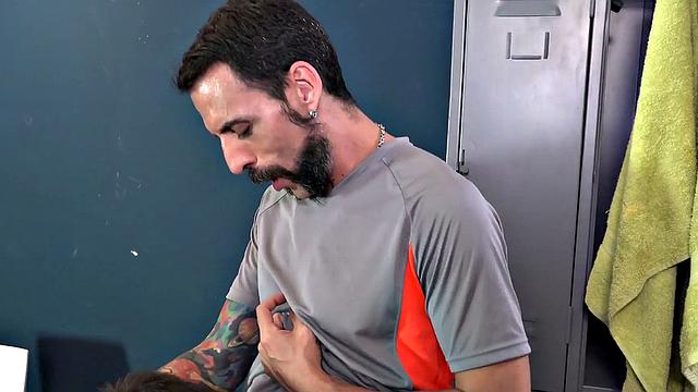 Locker room DILF top fucks in 3some