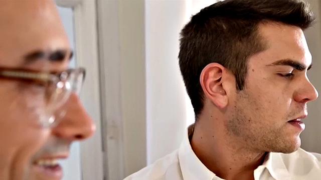 Latex Lucy in a Threesome! at LatexPussyCats!