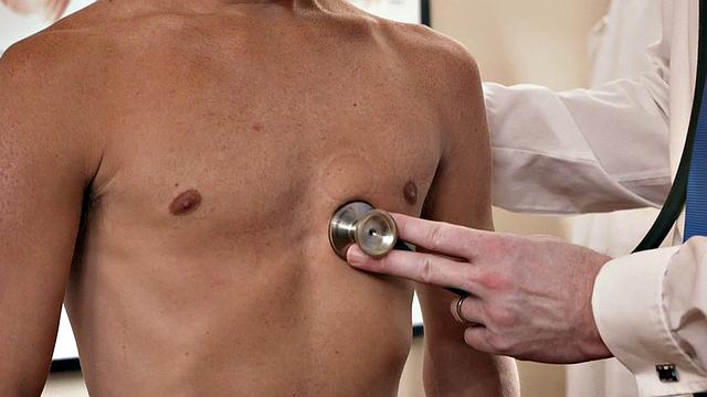 Petite twink toyed with by DILF doctor