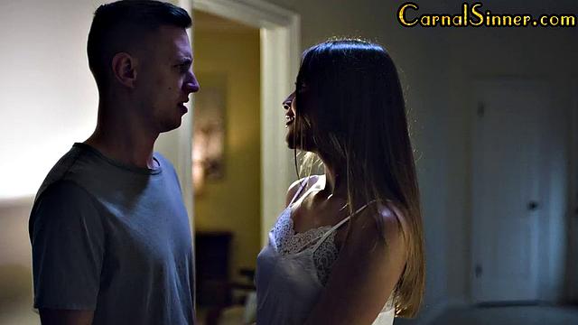 Beauty 21yo babe bouncing on lover