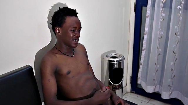 Sixpack Nubian twink enjoys stroking his in solo