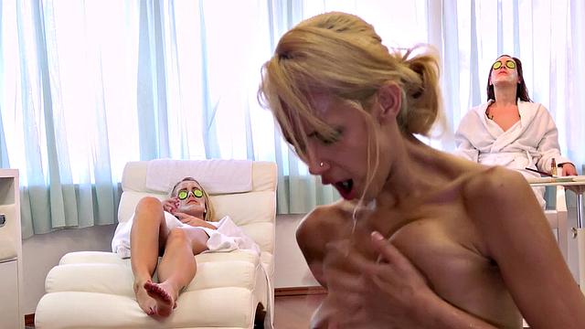 вероника леал: спа-день, где татуированная киска скачет и сосёт лучше любого массажиста