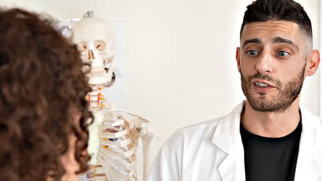 Willow Ryder Titty Exam