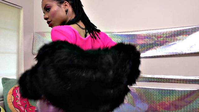 Black anal babe in high heels assfucked till ATM gagging