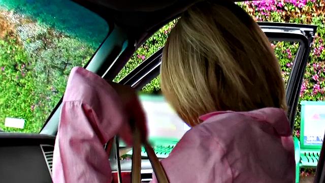 Watch this bald pussy babe get her pussy pounded and facialized in POV