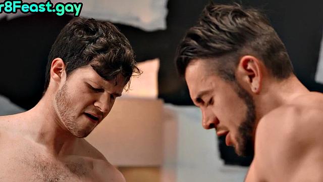 Gay dudes shower thirsty guy after rough fucking