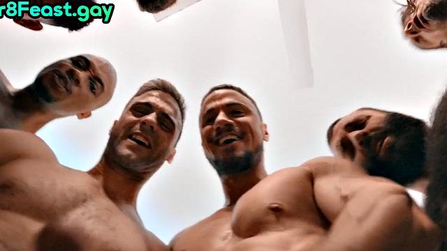 Gay dudes shower thirsty guy after rough fucking