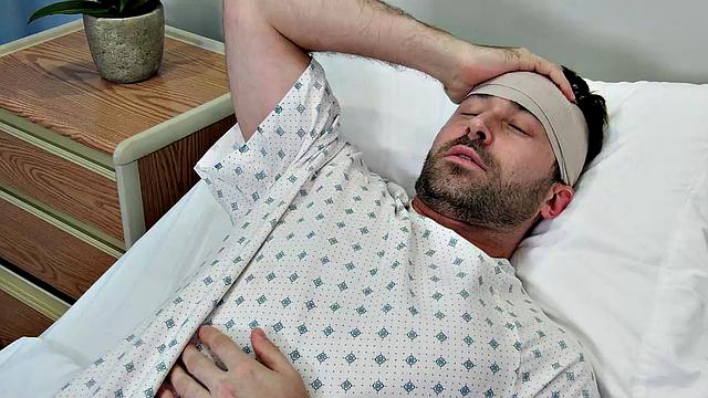 Big Tits Blonde Nurse Jessa Rhodes takes care of James Deen and His Swelling Problem With Blowjob