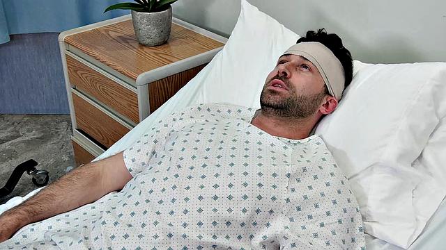 Big Tits Blonde Nurse Jessa Rhodes takes care of James Deen and His Swelling Problem With Blowjob