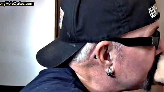 Gloryhole DILF sucks white dick in homemade closeup