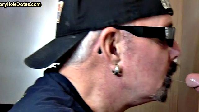 Gloryhole DILF sucks white dick in homemade closeup