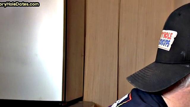 Gloryhole DILF sucks white dick in homemade closeup