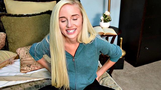 шальные милфы с большими сиськами устраивают весёлый балаган