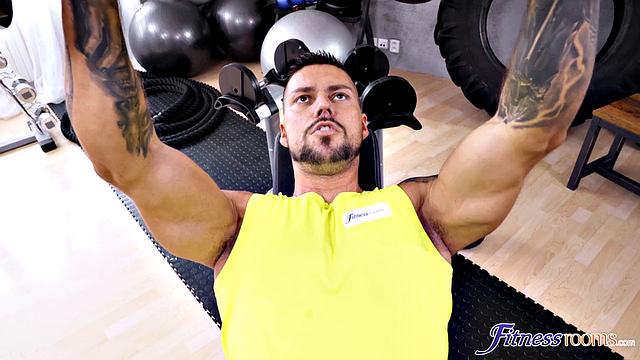 Big tits big ass gym fun