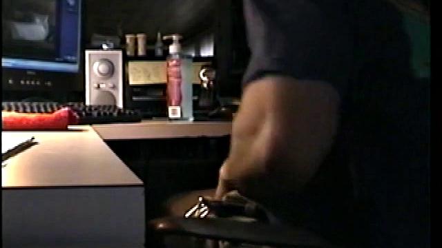 Зак превращает трусы в бассейн - так кончает, сам бы утонул